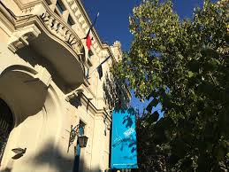 Ne plimbam prin bucuresti, vizitam sase locuri pline de viata, design si poezie. Ana Maria Boghean Anneboghean Twitter