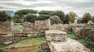 Zu etwa drei vierteln liegt er in der provinz l'aquila in den abruzzen, das verbleibende viertel verteilt sich auf die provinzen frosinone in latium und isernia in molise. Meine Highlights Im Cilento Nationalpark