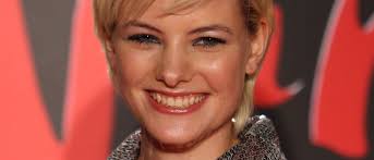 Insbesondere zoe und sally hatten allen grund zur aufregung, denn bei ihnen entpuppte sich das umstyling als besonders krass. Gntm Umstyling Das Waren Die Krassesten Looks Aus 14 Jahren Promiflash De