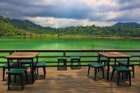 Tempat wisata aceh sabang merupakan kota dengan destinasi wisata yang wajib dikunjungi. Lari Dari Panas 10 Tempat Dingin Di Indonesia Untuk Anda Kunjungi