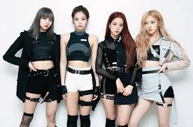 On the 28th, sbs 'inkigayo' selected brave girls 'rolin' and blackpink rose 'on the ground' as candidates for the first place. 07 04 19 Inkigayo Blackpink Fashion Black Pink Kpop Outfits