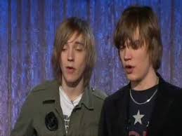 Bröderna gustaf och viktor norén, kända från mando diao respektive sugarplum fairy, medverkar i så mycket bättre som en duo. Sugarplum Fairy Viktor And Carl Noren Singing Youtube