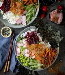 Top rice bowls with a third of the avocado, cucumber, salmon, nori and sesame seeds. Salmon Sushi Bowl Nicky S Kitchen Sanctuary