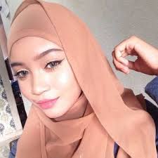 Nisa seorang gadis kampung dari kedah dengan niat untuk membantu mencari kerja di kuala pelakon: Biodata Scha Elinnea Pelakon Cantik Drama Mr Grey Azhan Co