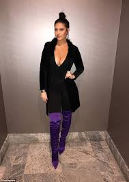 Since jimmy garoppolo is catching fans' attention on the field and off, there's an increased spotlight on his love life. Nfl 137 5m Superstar Jimmy Garoppolo Is Dating A Boston Model Daily Mail Online