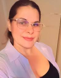 Karina Guzman (@Ofeguz)