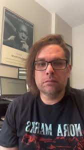 Check out these great people supporting Chicagos music scene, @whcmlocal  @harperradiofm @chirpradio @chicagoshowcal @localsonlychi @instadjdi  @dyingscene @carconcarne @invisibleoranges @auxpopulipod ...