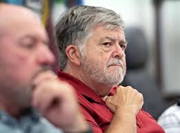 Warren County planners split