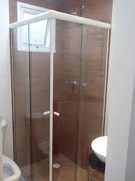 Box Com Porcelanato Que Imita Madeira Banheiro Amadeirado Banheiros Modernos Banheiros Minusculos