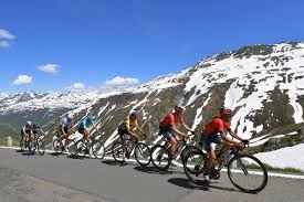 La suisse a l'air d'un îlot planté au centre de l'europe. Tour De Suisse 2021 Start List List Of Riders For The 85th Edition Of The Swiss Stage Race Cycling Weekly