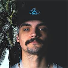 Tom Blake (@tomcblake) • Instagram photos and videos