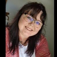 Carissa Laird's Instagram, Twitter & Facebook