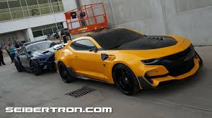 Shop for transformers bumblebee car toy online at target. Transformers 5 The Last Knight Vehicle Walkarounds With Bumblebee Barricade Optimus Prime And More Youtube