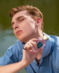 Amber Cutting Machine