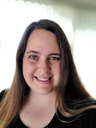 Lynette Soto's Instagram, Twitter & Facebook