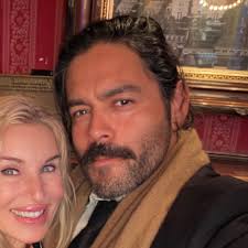 Svi gets his championship ring 💍