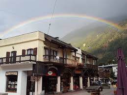 Epingle Par Tara Immobilier Chamonix Sur Agence Immobiliere Tara Immobilier Chamonix Chamonix Mont Blanc Chamonix Agence Immobiliere