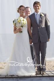 Der film beruht auf der alten russischen sage die leichenbraut (мёртвая невеста), in der ein junger mann für seine hochzeit übt und dabei aus versehen einer leichenbraut die ehe verspricht. Katherine Heigl Weisses Hochzeitskleid In Film 27 Kleider Thecelebritydresses