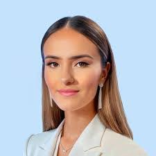 Alicia Valentino's Instagram, Twitter & Facebook