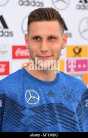 Appiano, Italien. 30th May, 2018. left to right Sidney Friede (DFB U20),  GÃ¶khan GÃ l (DFB U20), Mesut Oezil (Germany), goalkeeper Manuel Neuer  (Germany). Test match The team