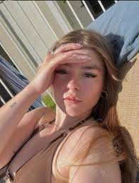 Cocottee : rinfluenceuse_QC_GW