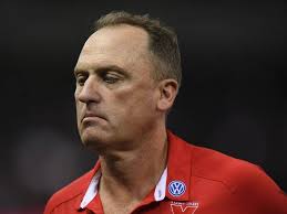 Longmire leaves door open