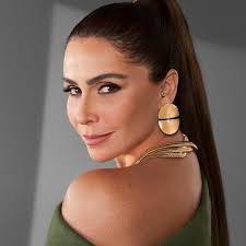 Giovanna Antonelli added a new photo.