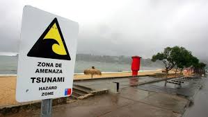 Alarma de tsunami se mantiene activada en todo el litoral chileno tras fuerte sismo en ese país. Un Terremoto En Rusia Activo La Alerta De Tsunami En Chile