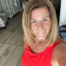 Shari Powers Corleto ha aggiornato...