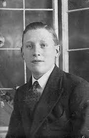 Obituary for my Great Great Uncle William James Frederick Wadlow b7.5.1871  from the Fulham Chronicle 17th Feb 1922. Janet Pawley Mary Temple your  Great Grandfather.