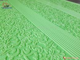 Lâm Quang Phát - Xốp dán tường hoa văn xanh lá
