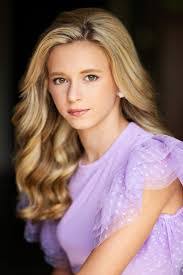 Amanda Hosey's Instagram, Twitter & Facebook