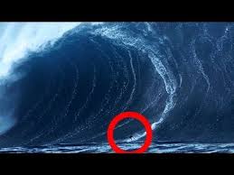 Biggest Waves Ever Surfed Including Arguably The World S Largest Wave Ever Caught On Camera Big Wave Surfing Surfing Waves Surfing