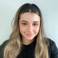 Elizabeth Plata's Instagram, Twitter & Facebook