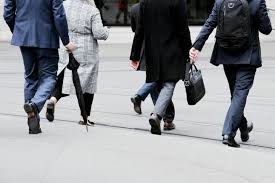 Housing bubble had burst in summer 2007, a global banking, financial and economic crisis unfolded in several stages, starkly highlighting shortcomings in regulation, above all in the. Die Schweizer Banken Hoffen Auf Ein Eu Wunschkonzert Nzz