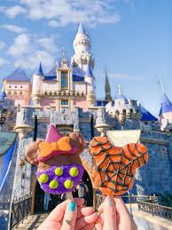Best Food At Disneyland Halloween Time 2019 Disneyland Halloween Best Disneyland Food Disneyland Food