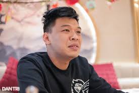 Bạn bè tin Omer Bhatti không phải con của vua nhạc Pop