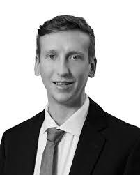 Daniel Kinnamon's Instagram, Twitter & Facebook