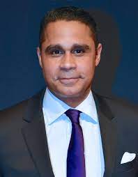 En mycket kunnig sportkommentator som länge varit en trotjänare för svt. Daniel Nannskog Wikipedia