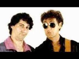 A roma raggiungemmo un nostro eroe barese, pietro, con il quale toti e tata, e non io, scapicollavano a tutta birra dal ponte di viale unità d'italia in fiat 500 giardinetta e derapando a. Libidibus Toti E Tata Shazam