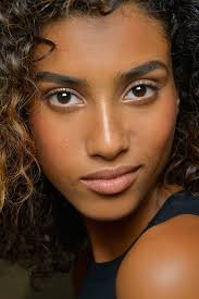 You can also make your brows grow by eating nourishing foods, like walnuts, mangos. How To Grow Out Eyebrows 5 Steps To Fuller Brows Teen Vogue
