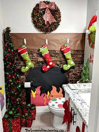 Bring the holiday spirit to your bathroom to be sure that your guess will remember they visit in your enchanted bathroom. Grinch Bathroom Ideas The Keeper Of The Cheerios