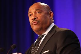 Apple Names Former Boeing CFO James Bell to Board