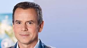 How much of natalie natalie amiri nackt work have you seen? Das Moderatoren Team Weltspiegel Ard Das Erste