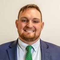 Sam Schlinger's Instagram, Twitter & Facebook