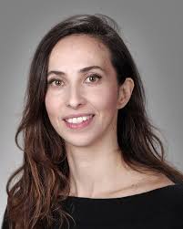 Daniela SILVA MOURA est auteur(e) aux éditions Trédaniel