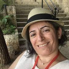 Colette Hanna's Instagram, Twitter & Facebook