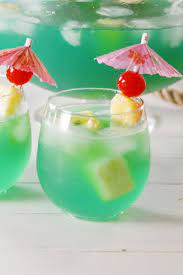 Iced melon moroccan mint tea i grow mint on my balcony, and this refreshing beverage is a wonderful way to use it. 30 Alcoholic Summer Punch Recipes Big Batch Cocktails For Summer Parties