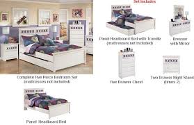 Ashley Zayley Full Panel Hbd Bdrm With Trundle Set 1 With A Bright Replicated White Paint Finish Flowing Cl Dream Furniture Youth Bedroom Bedroom Headboard