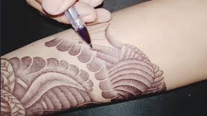The koi fish is a usual yakuza tattoo that ordinarily is associated with good fate and prosperity. Tattoo Yakuza Olya Temporary Youtube